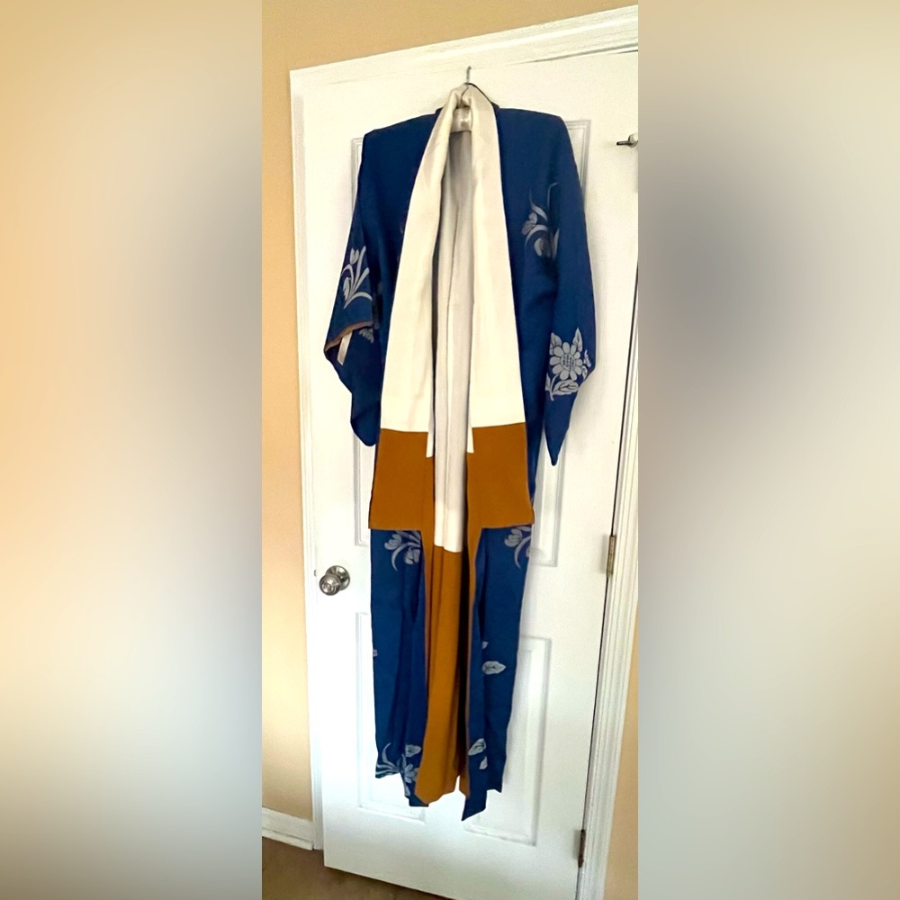 Blue and Gold Kimono Robe